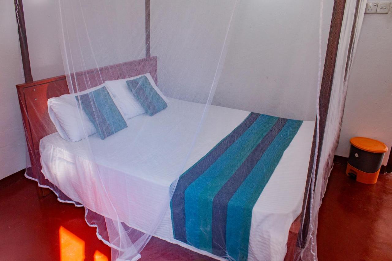 Murphy Cave Hotel Mirissa Buitenkant foto